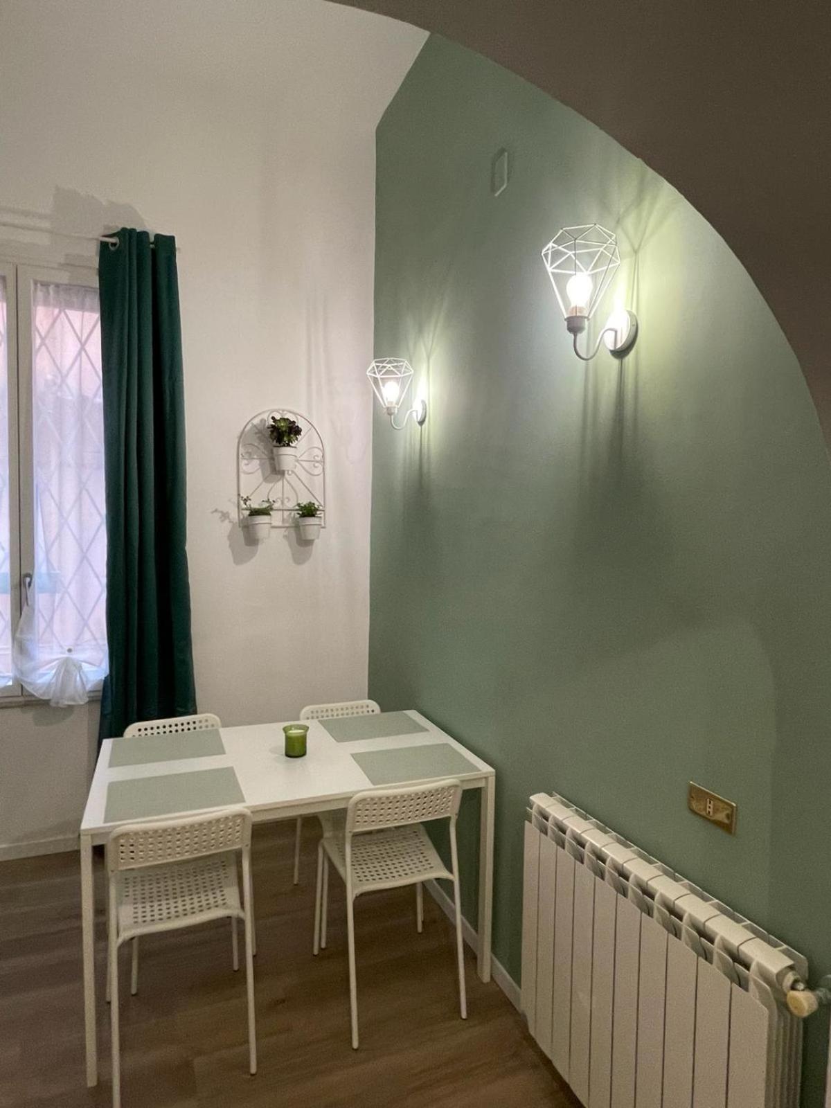 Urbana Al Colosseo Рим Экстерьер фото